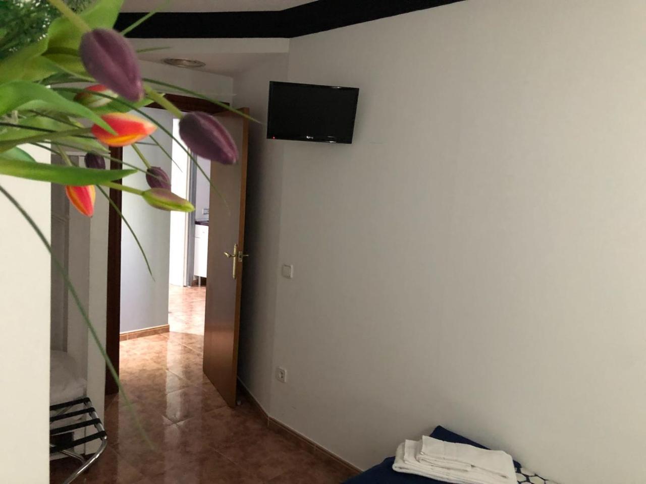 Apartamentos Los Angeles Alcaniz Exterior foto